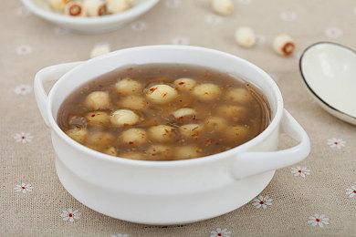 多人在线《巫师》新作或允许玩家创建属于自己的猎魔人